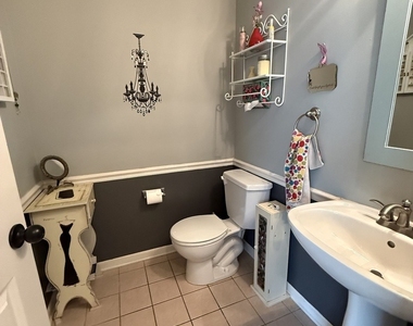 209 Rogers Way - Photo Thumbnail 15