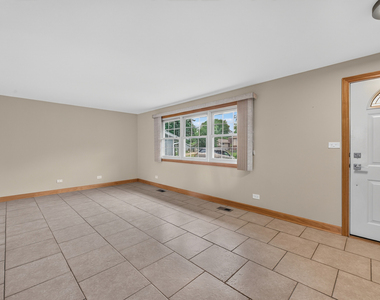 135 Jeffery Lane - Photo Thumbnail 16