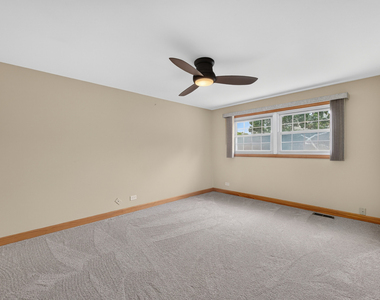 135 Jeffery Lane - Photo Thumbnail 24