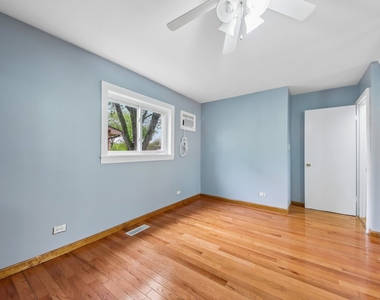 670 Lakeview Lane - Photo Thumbnail 33