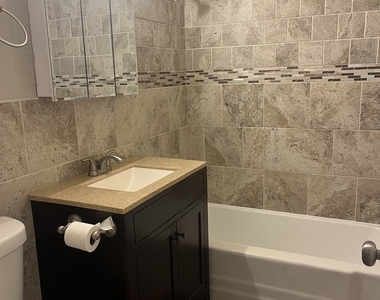 1340 N Main Street - Photo Thumbnail 5
