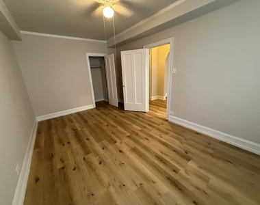 6748 N Ashland Avenue - Photo Thumbnail 9