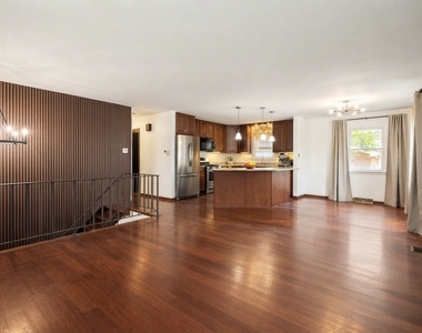 8049 W Norwood Drive - Photo Thumbnail 2