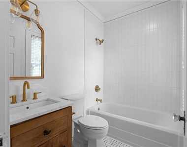 833 Martina Drive Ne - Photo Thumbnail 12