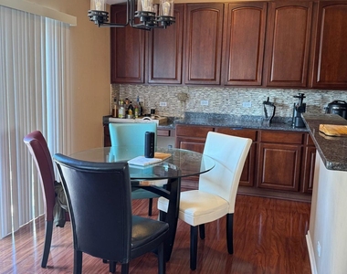 587 Saddlebrook Lane - Photo Thumbnail 8
