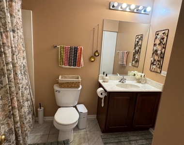 587 Saddlebrook Lane - Photo Thumbnail 16