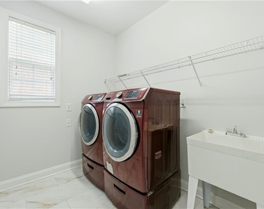 3032 Mockingbird Lane - Photo Thumbnail 19