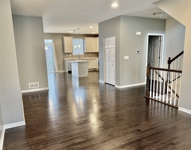 2953 Madison Drive - Photo Thumbnail 3