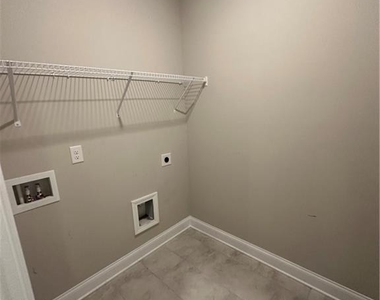 2620 Blackburn Court - Photo Thumbnail 28