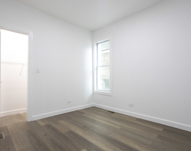 8739 S Colfax Avenue - Photo Thumbnail 10
