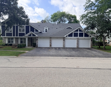 251 Coventry Circle - Photo Thumbnail 16