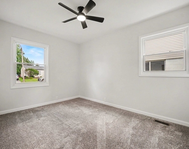 338 Hickory Avenue - Photo Thumbnail 8