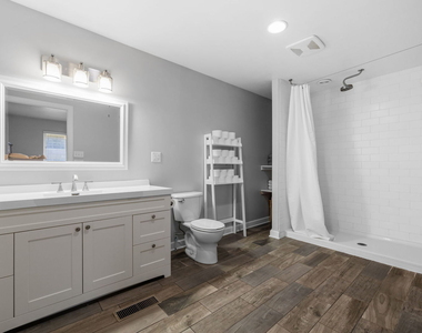 1621 Barthelone Street - Photo Thumbnail 8