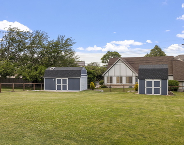 1621 Barthelone Street - Photo Thumbnail 21