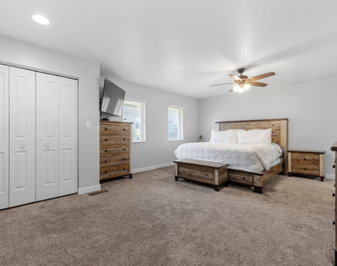 1621 Barthelone Street - Photo Thumbnail 6