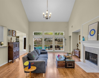 119 N Westwinds Circle - Photo Thumbnail 10