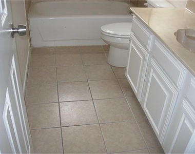 12706 Nantucket Drive - Photo Thumbnail 23