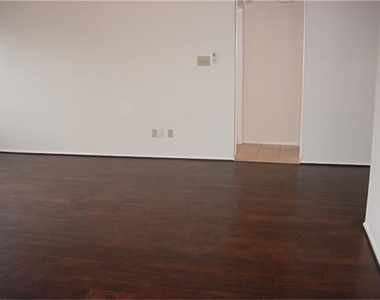 12706 Nantucket Drive - Photo Thumbnail 16