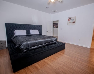3112 Clay Street - Photo Thumbnail 18
