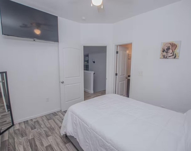 3112 Clay Street - Photo Thumbnail 15