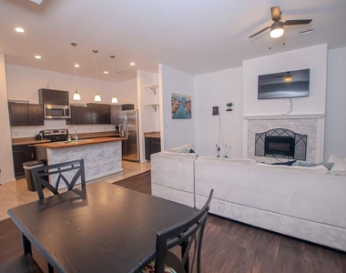 3112 Clay Street - Photo Thumbnail 4