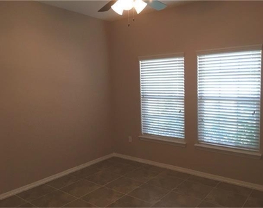 1242 Elm Street - Photo Thumbnail 7