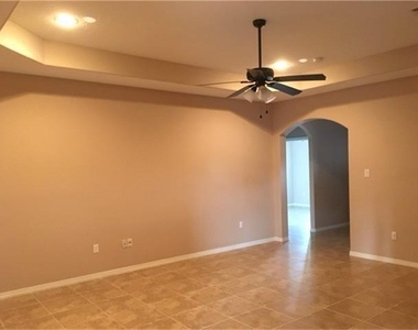 1242 Elm Street - Photo Thumbnail 4