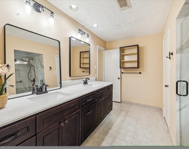 21423 Park Valley Drive - Photo Thumbnail 13