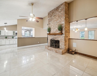 21423 Park Valley Drive - Photo Thumbnail 5