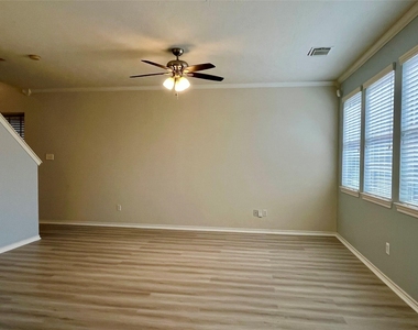 6111 Morningshire Lane - Photo Thumbnail 5