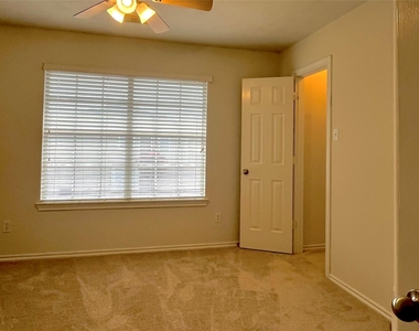 6111 Morningshire Lane - Photo Thumbnail 26