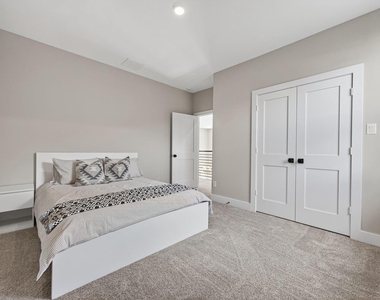 7507 Faldo Drive - Photo Thumbnail 13