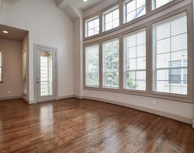 2908 Leeland Street - Photo Thumbnail 9