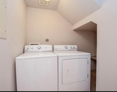 2908 Leeland Street - Photo Thumbnail 6