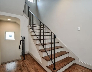 2908 Leeland Street - Photo Thumbnail 7