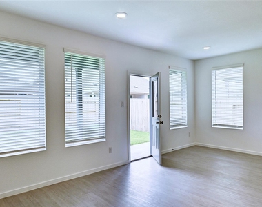 26606 Honeydew Green Lane - Photo Thumbnail 32