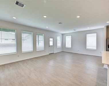 26606 Honeydew Green Lane - Photo Thumbnail 6
