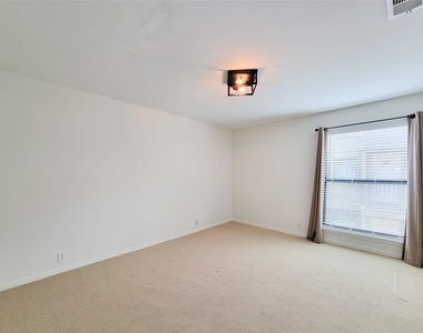 2829 Timmons Lane - Photo Thumbnail 15