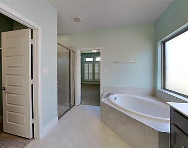 19422 Tobiano Park Drive - Photo Thumbnail 10