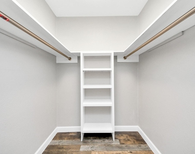 2224 S Piney Point Road - Photo Thumbnail 23