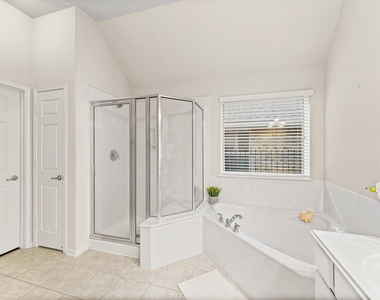 31 Pleasant Point Place - Photo Thumbnail 5