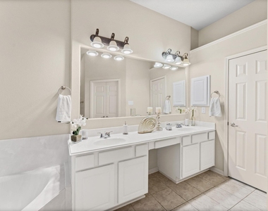 31 Pleasant Point Place - Photo Thumbnail 8