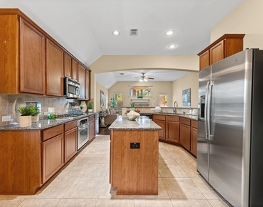31 Pleasant Point Place - Photo Thumbnail 33