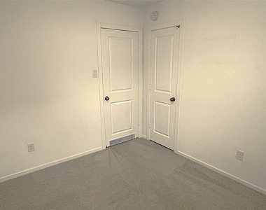 18210 Via Aurelia Drive - Photo Thumbnail 15