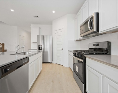 31622 Farlam Farms Trail - Photo Thumbnail 8