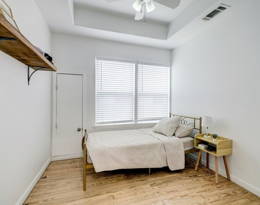 4801 Avenue H - Photo Thumbnail 22