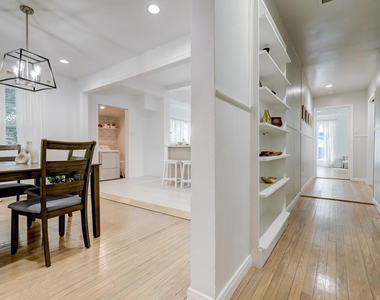 4801 Avenue H - Photo Thumbnail 9