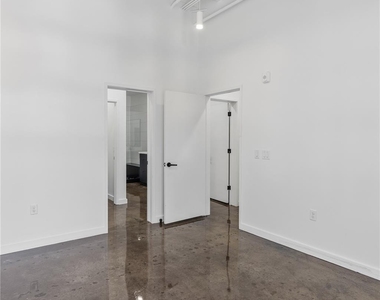 3401 Louisiana - Photo Thumbnail 6