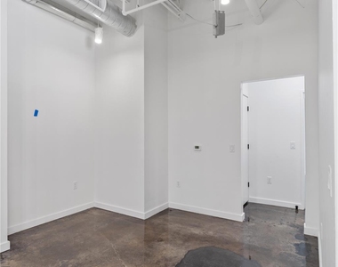 3401 Louisiana - Photo Thumbnail 3