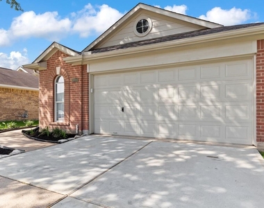 1014 Cavern Brook Lane - Photo Thumbnail 30